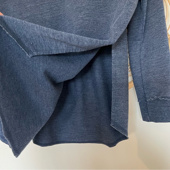 Z Supply Weekender V Neck Oversized Top - Picture 5 of 7